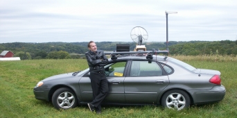 Jerry, WA9O at EN-43tq.  Here he's beaming the Twin Cities.